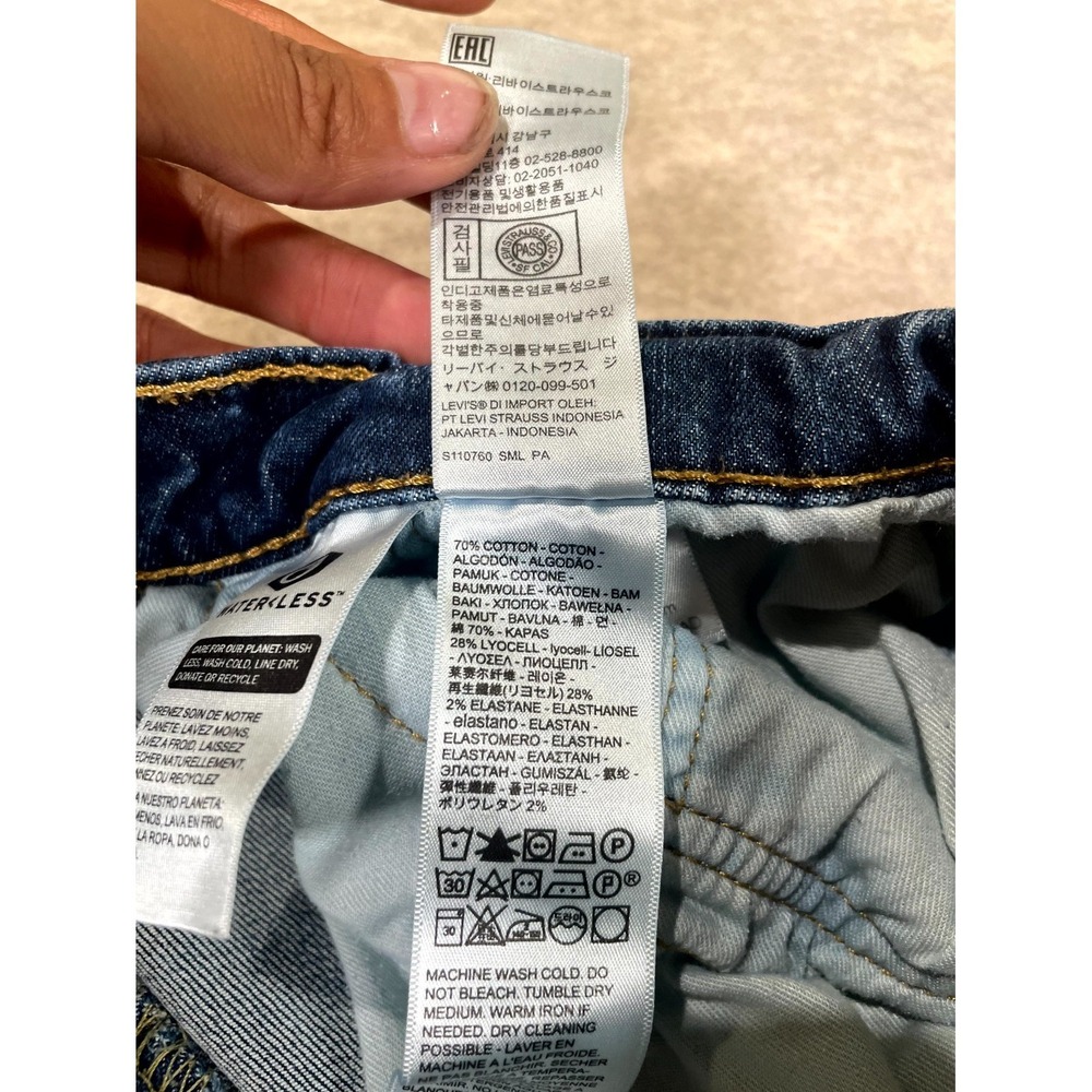 Levi's 502 Taper Fit Jeans Mens 34x32 Blue Whiskering Denim Medium Wash Mid Rise - Picture 5 of 16